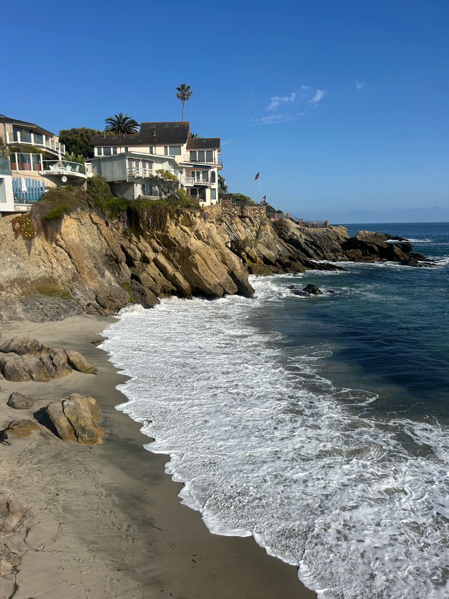 Laguna Beach cliffside homes and ocean