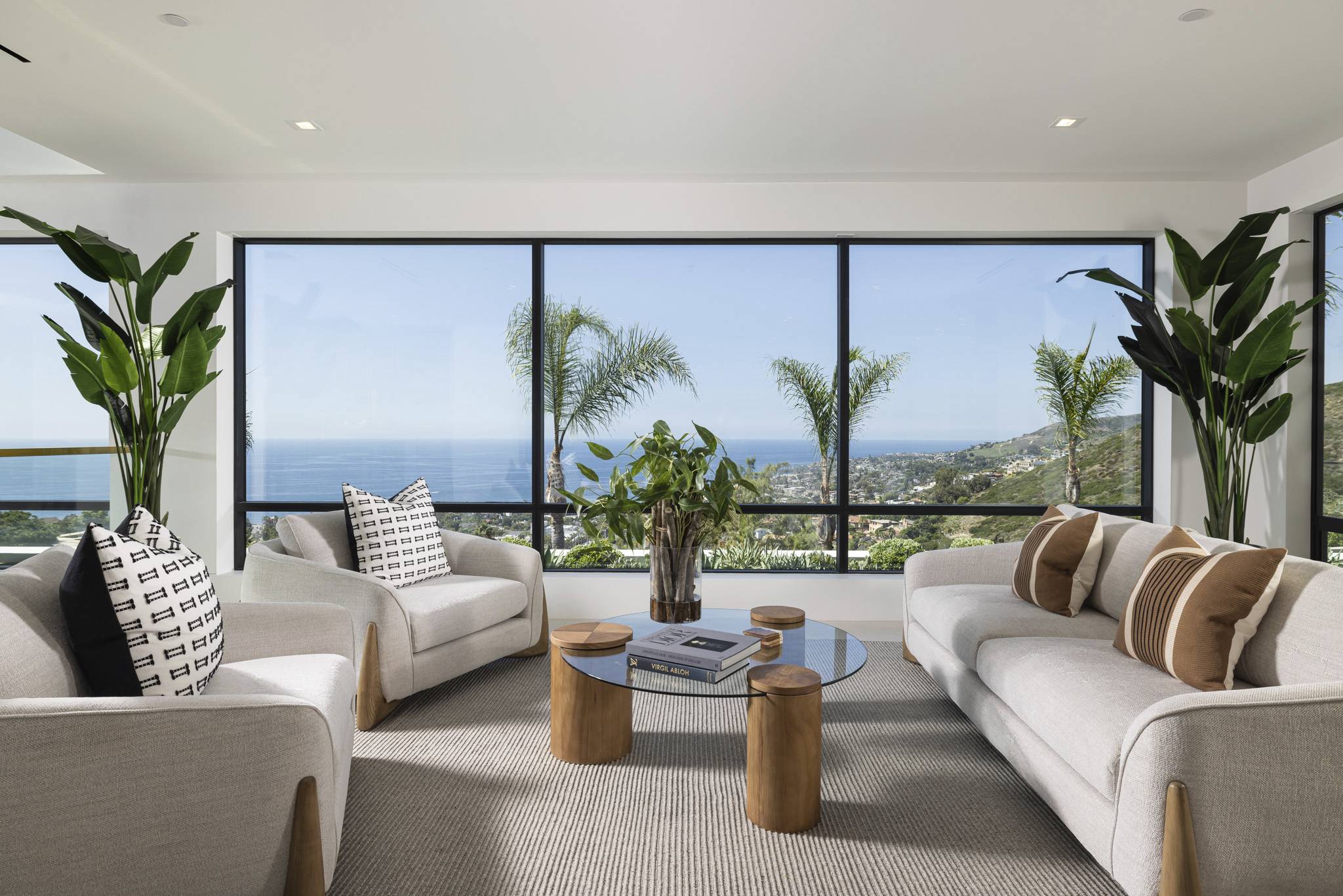 1842 Skyline Dr, Laguna Beach — Listed by Casey Hensel
